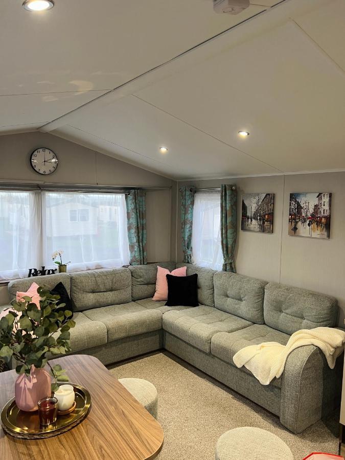 Lovely 3 Bedroom Holiday Home In Seton Sand Caravan Park Wi-Fi Xbox EDI Exterior photo